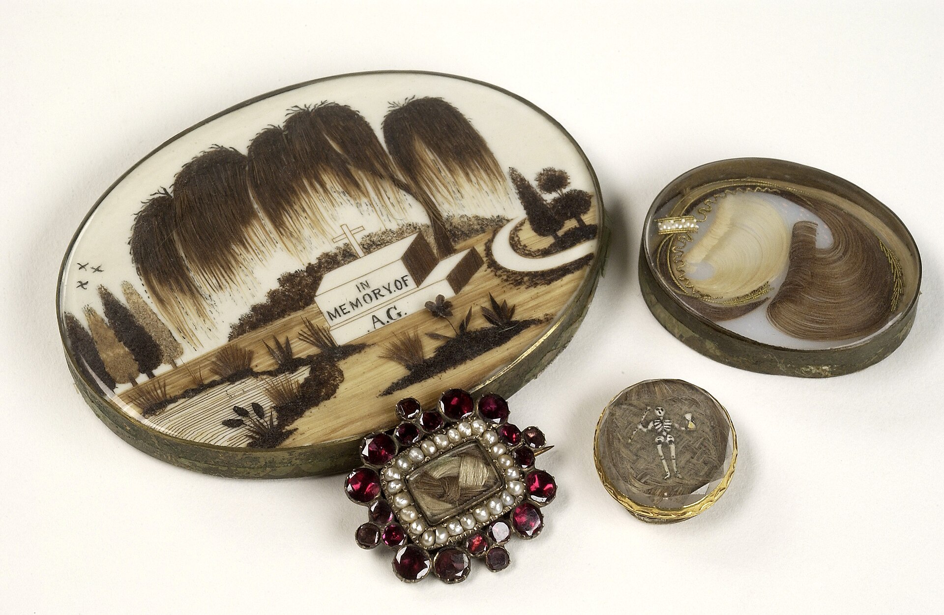 Victorian mourning brooches incorporating human hair